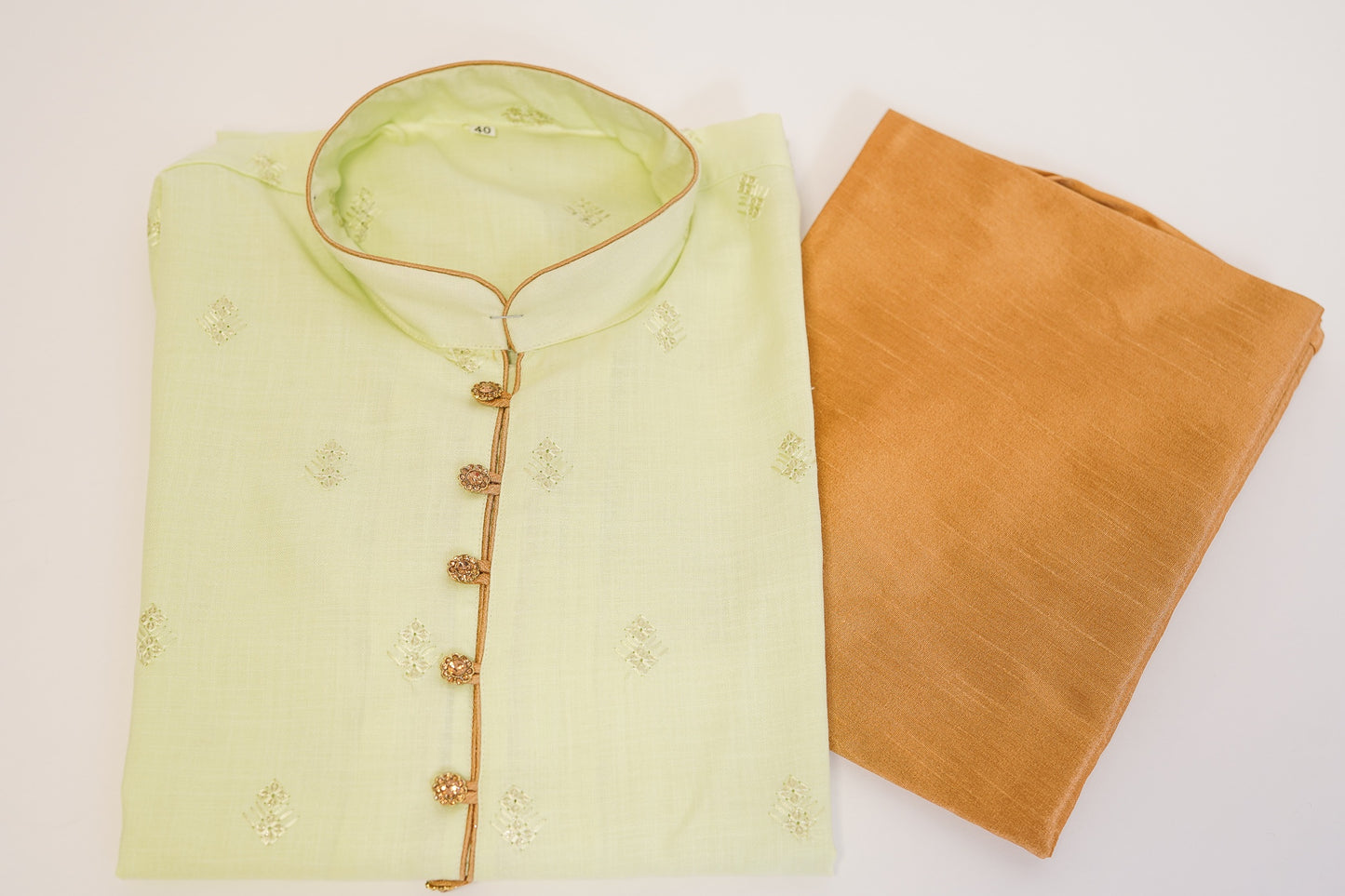 The Ganesh Kurta Set