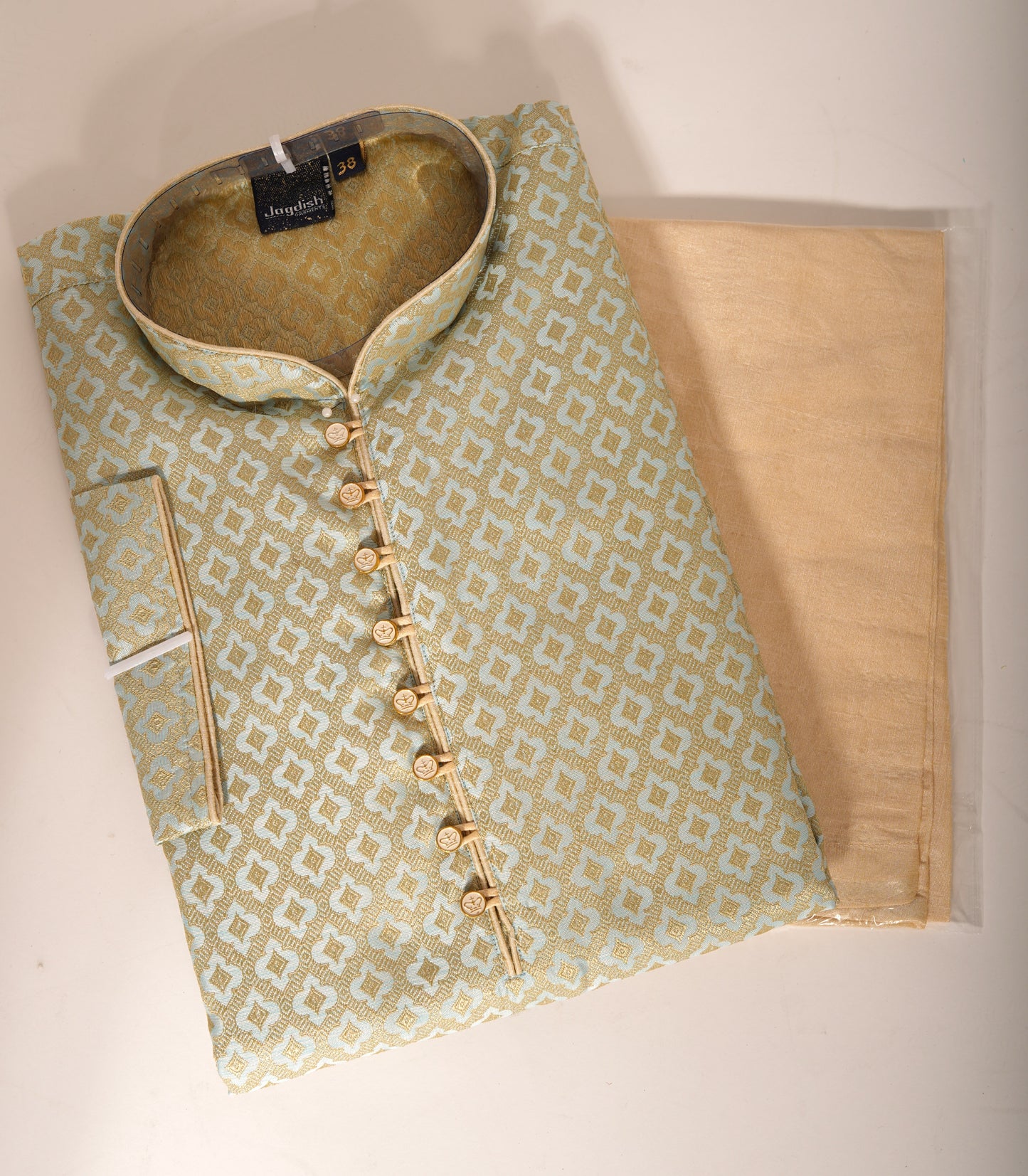 The Nishan Kurta Set