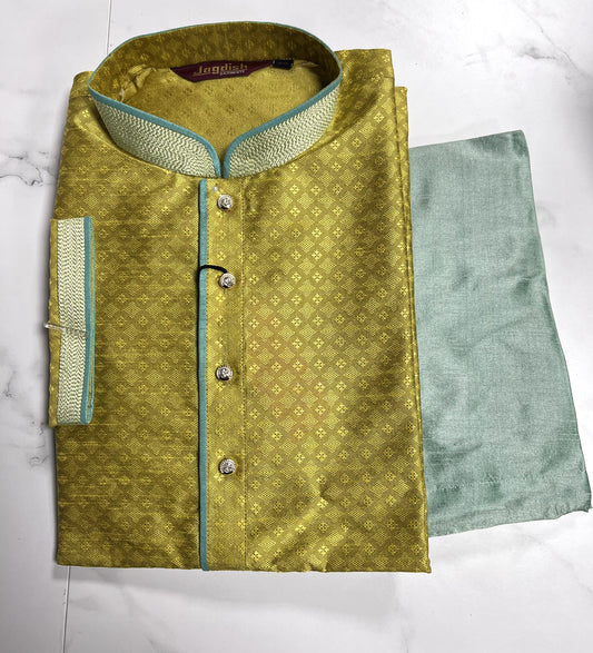 The Santosh Kurta Set